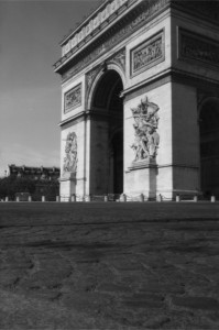 Place Charles de Gaulle, Arc de Triomphe - 19 avril 2020 10h38